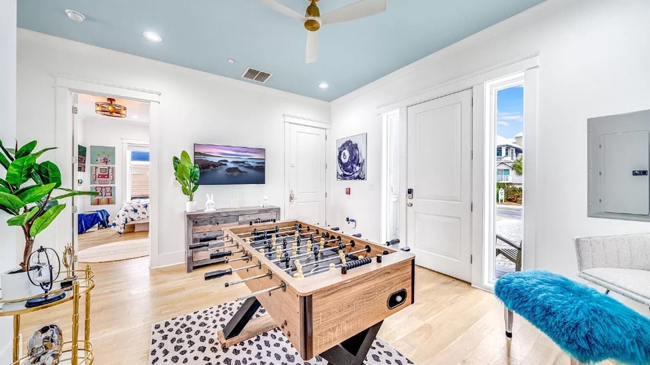 Photo of Bedroom in Laguna Beach Estates