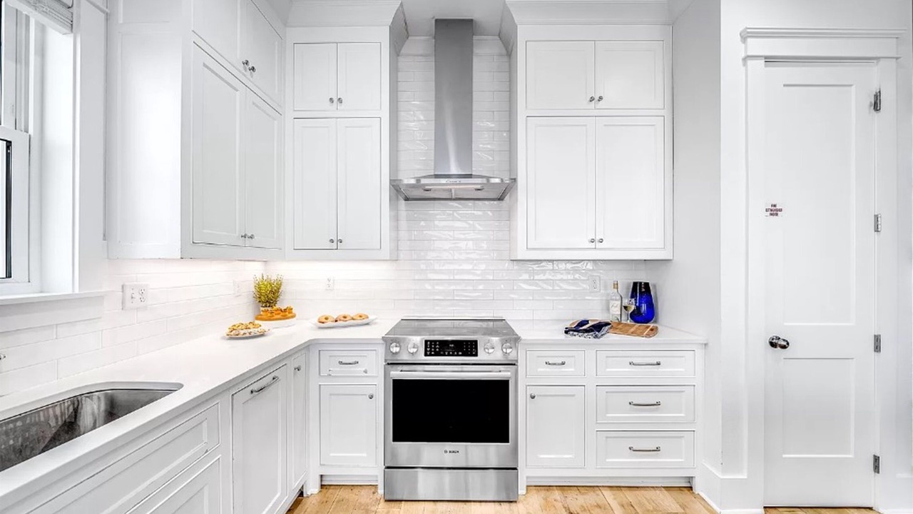 Photo of Kitchen in Laguna Beach Estates
