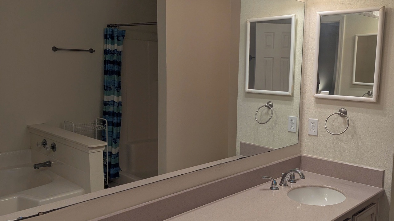 Photo of Bathroom in Ono Island