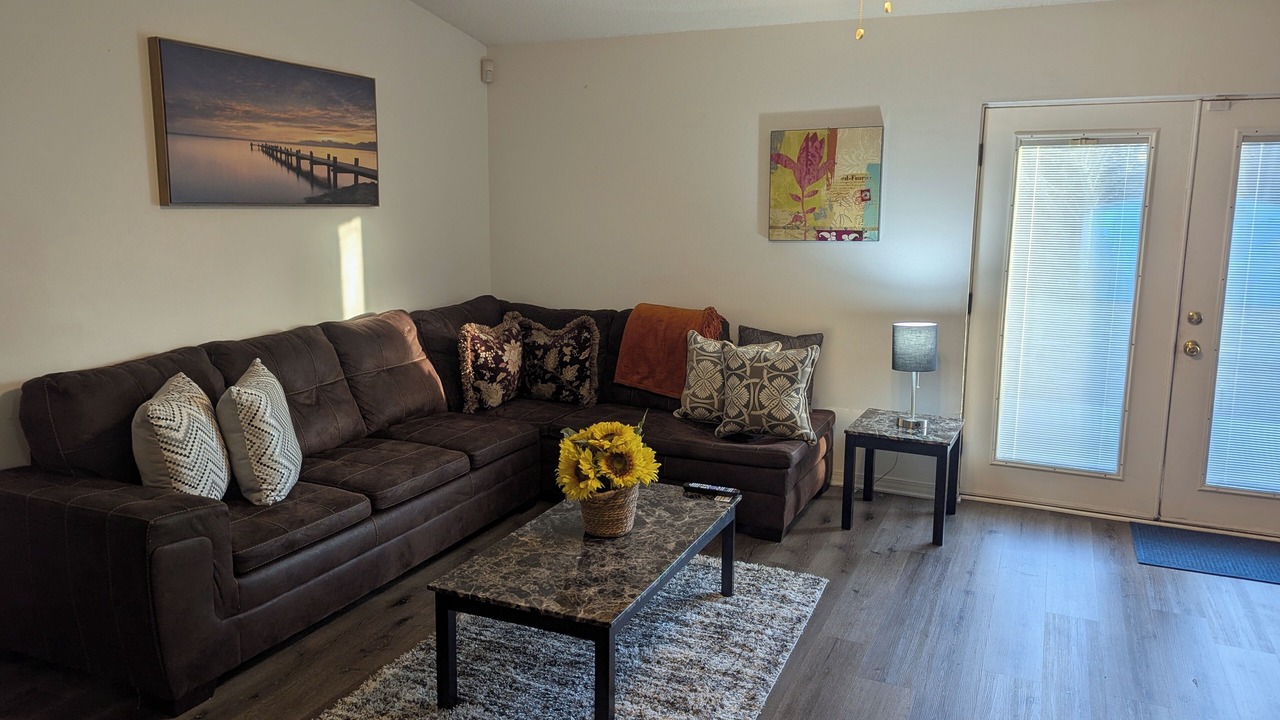 Photo of Livingroom in Ono Island