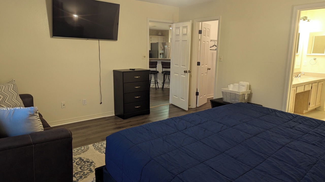 Photo of Bedroom in Ono Island