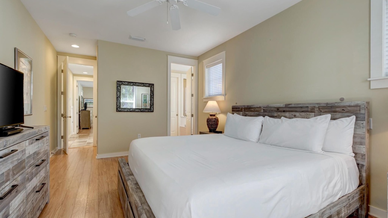 Photo of Bedroom in Laurel Grove