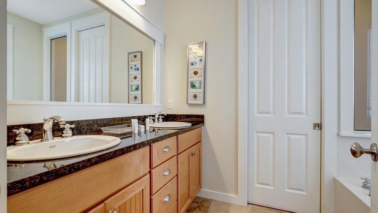 Photo of Bathroom in Laurel Grove