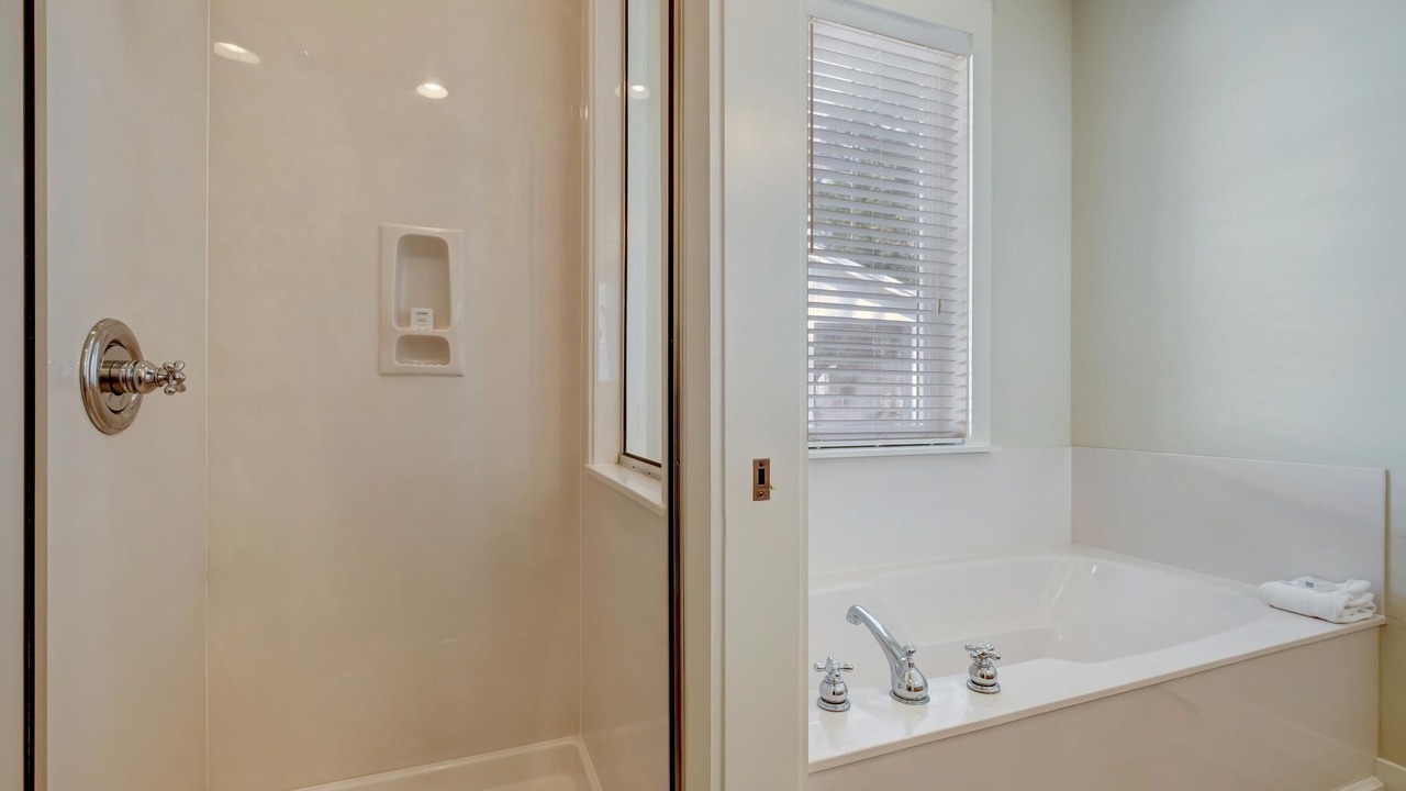 Photo of Bathroom in Laurel Grove