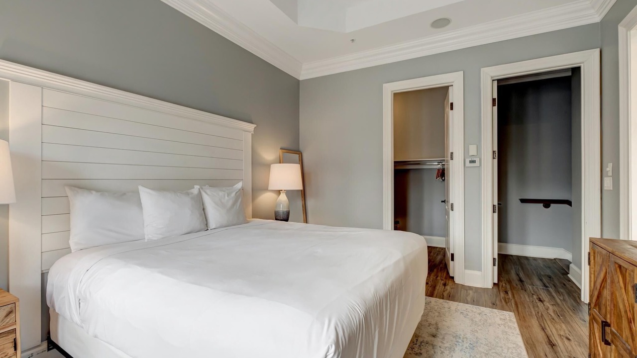 Photo of Bedroom in Baytowne Wharf