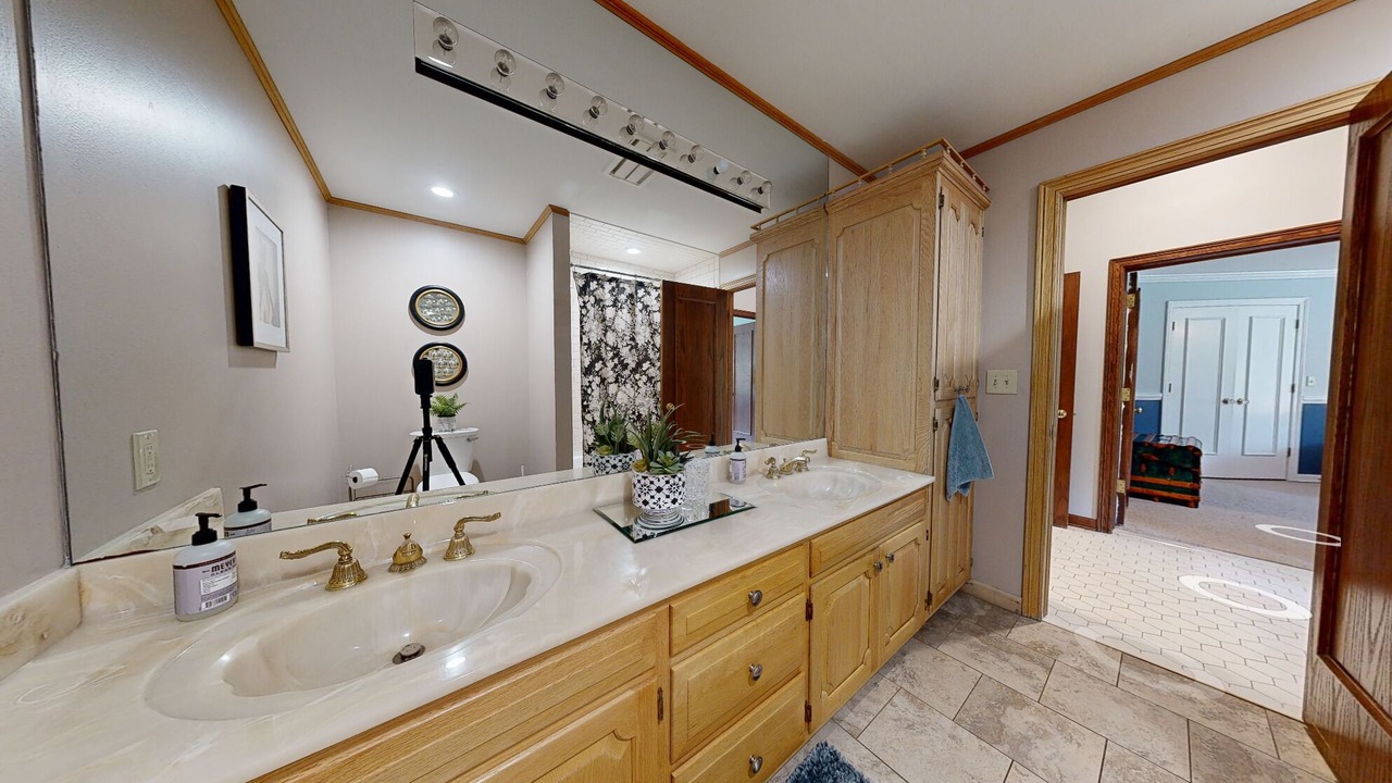 Photo of Bathroom in Fairvilla