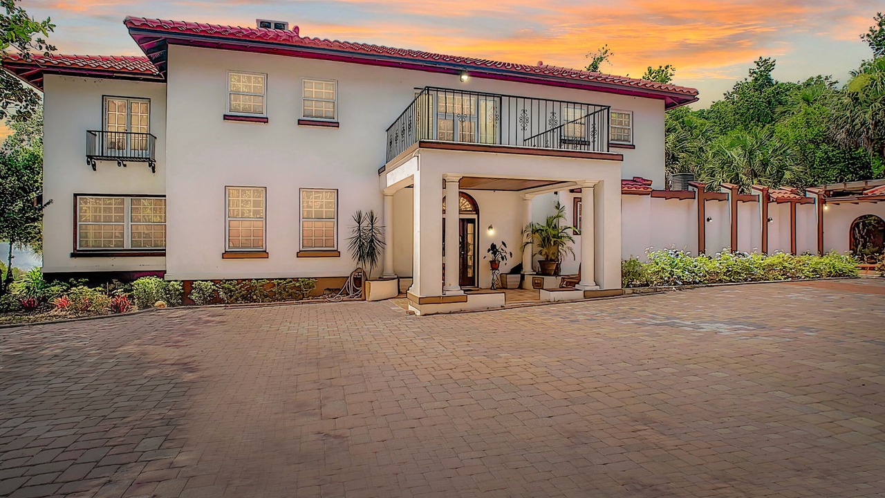 Photo of Outdoor in Fairvilla