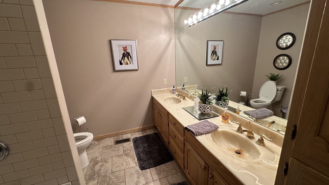 Photo of Bathroom in Fairvilla