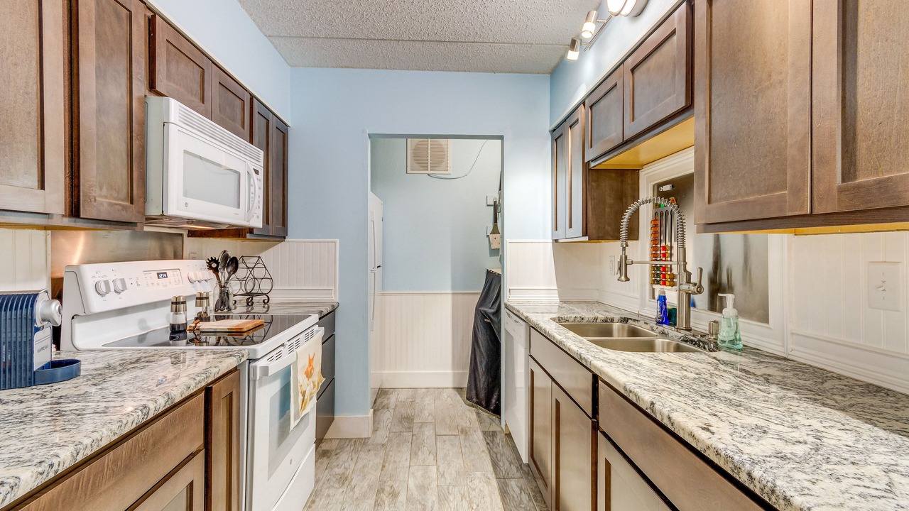 Photo of Kitchen in Mary Esther