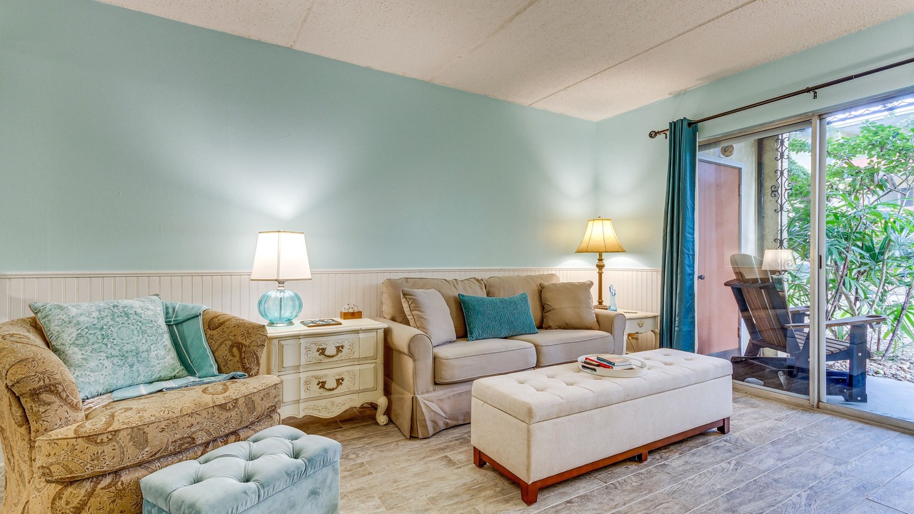 Photo of Livingroom in Mary Esther