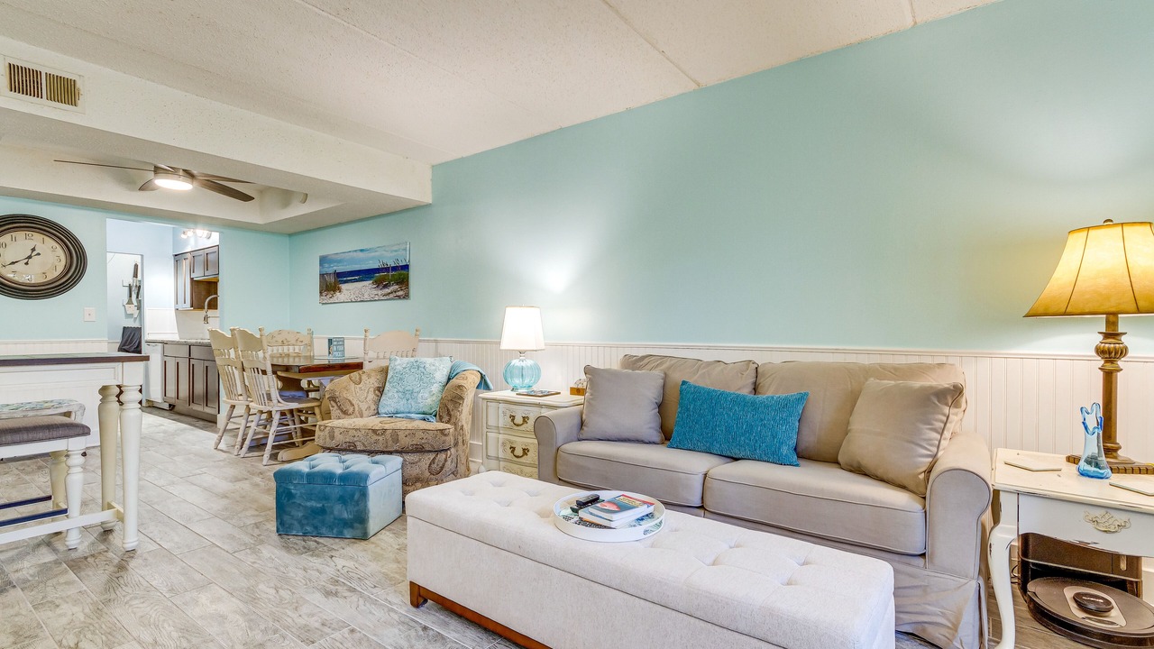 Photo of Livingroom in Mary Esther