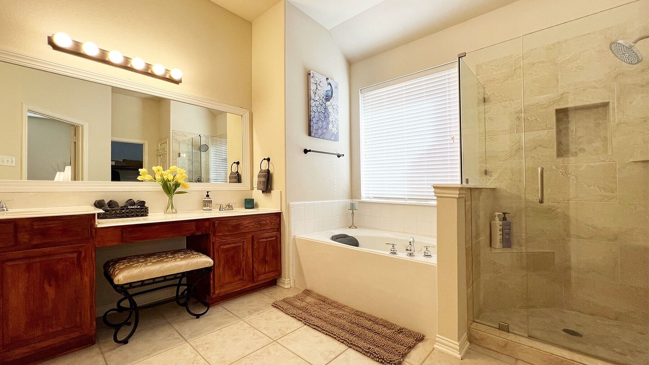 Photo of Bathroom in Allen