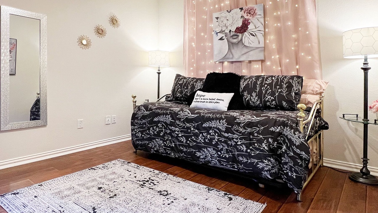 Photo of Bedroom in Allen