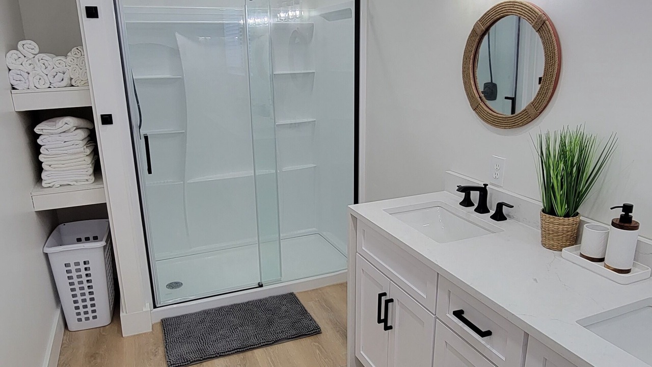 Photo of Bathroom in Thomas Drive