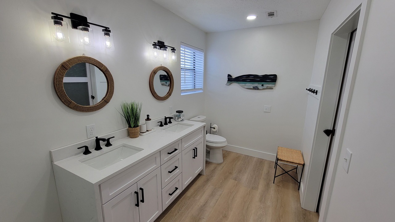 Photo of Bathroom in Thomas Drive
