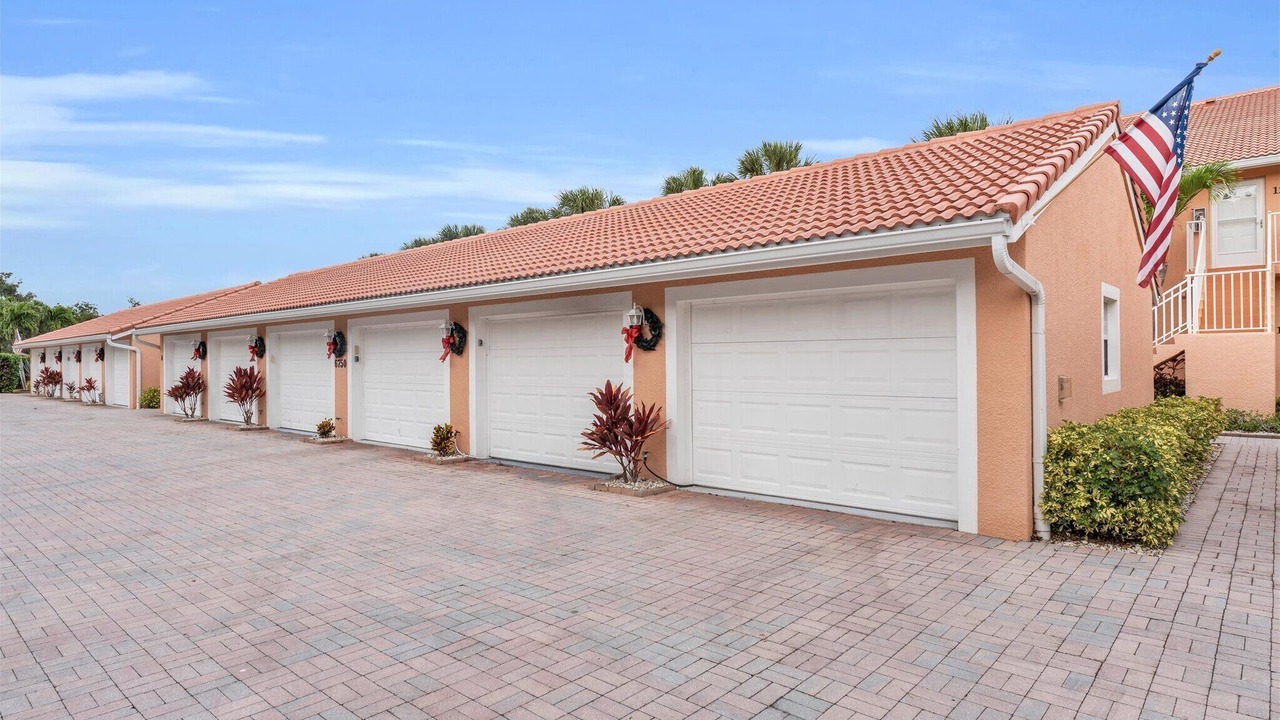 Photo of Outdoor in Naples