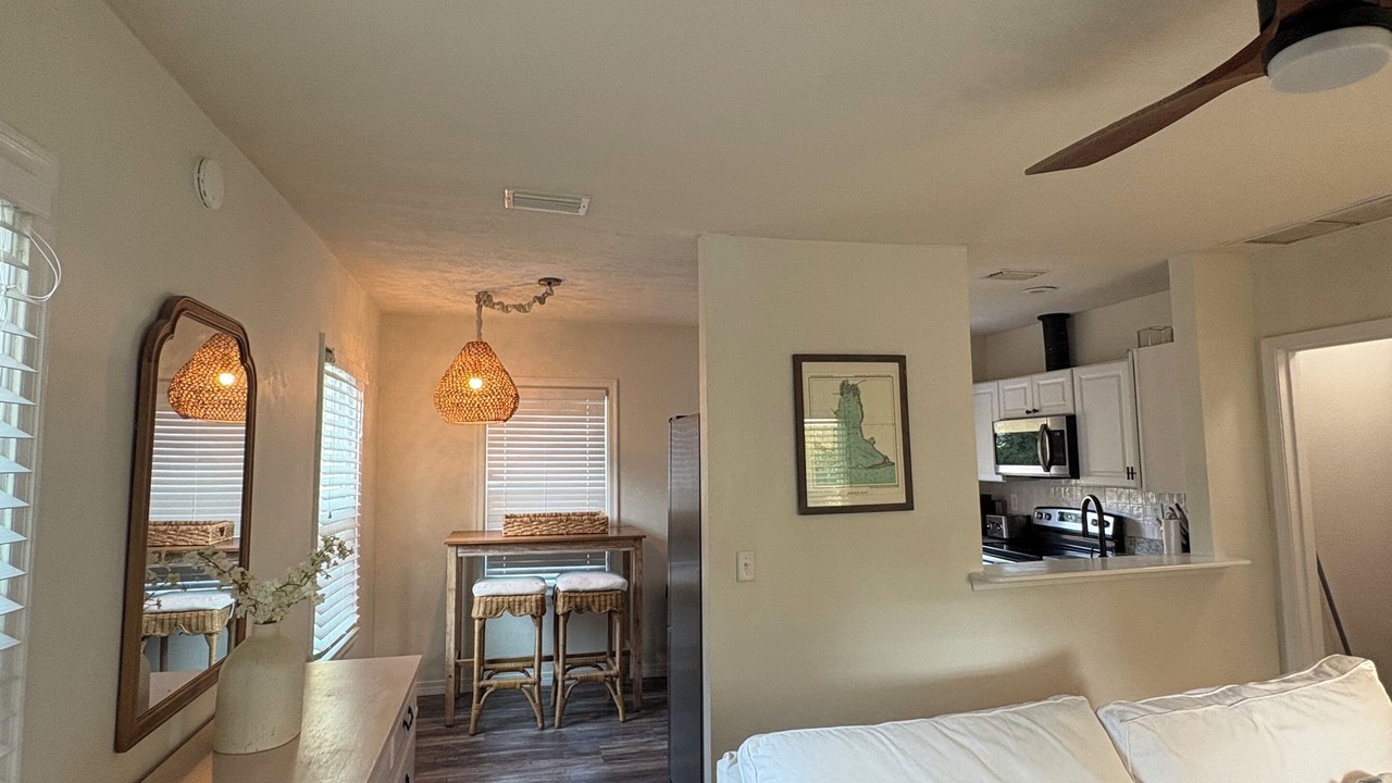 Photo of Livingroom in Navy Point