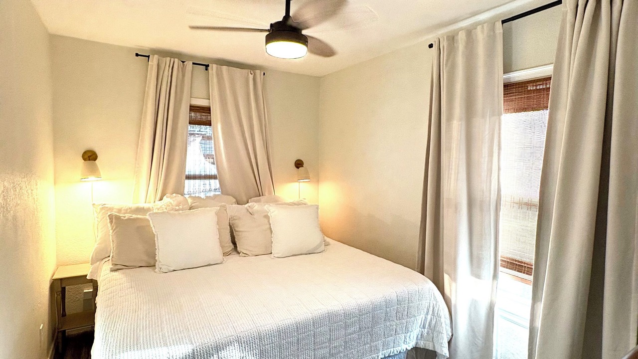Photo of Bedroom in Navy Point