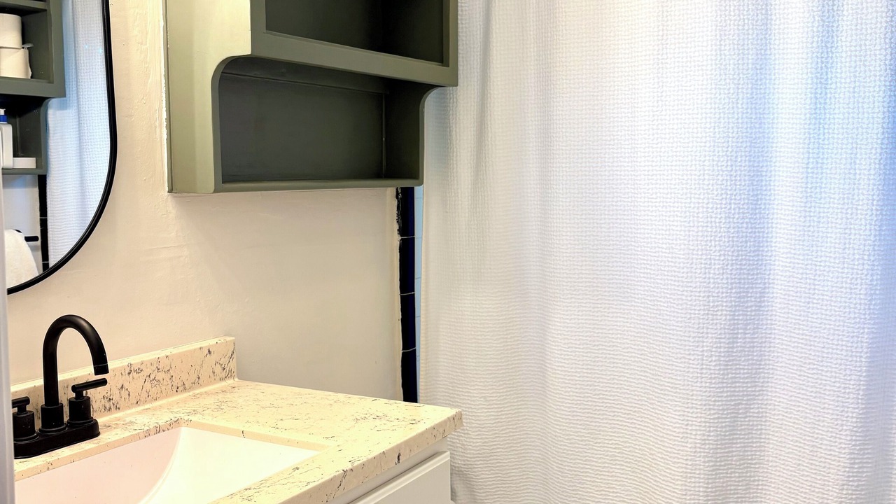 Photo of Bathroom in Navy Point