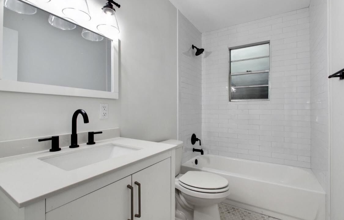 Photo of Bathroom in Irish Channel