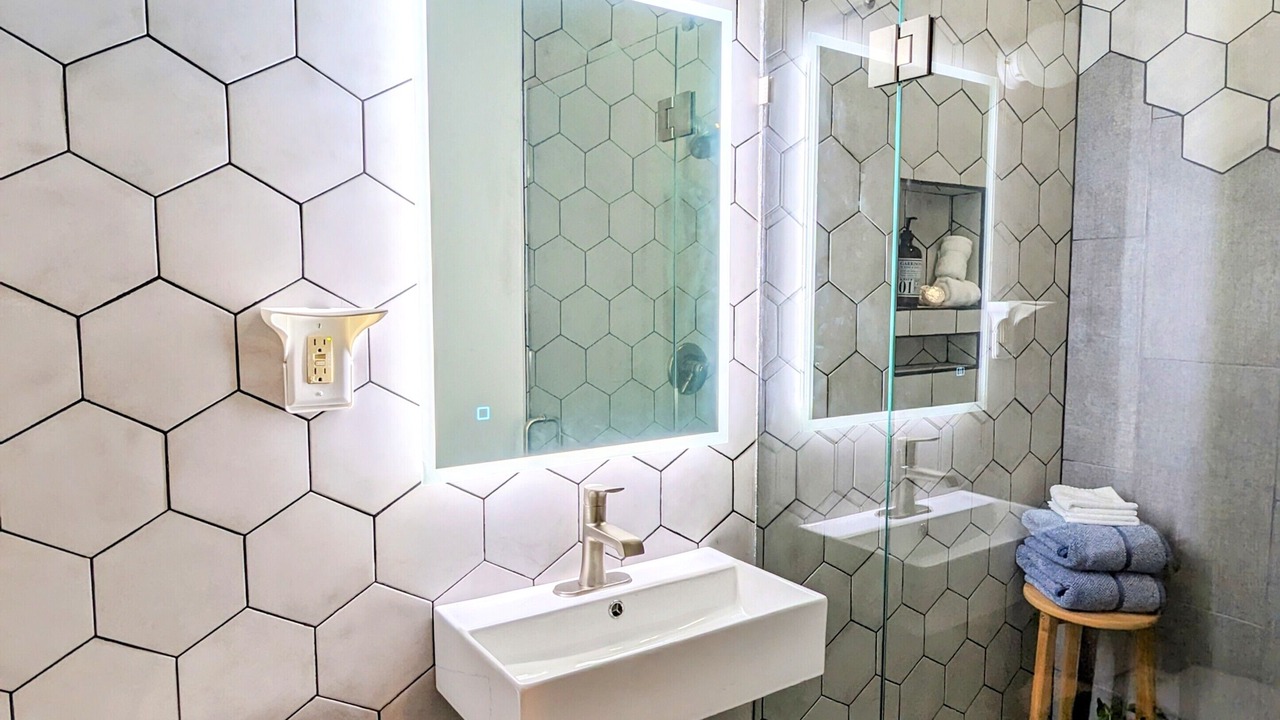 Photo of Bathroom in Seventh Ward