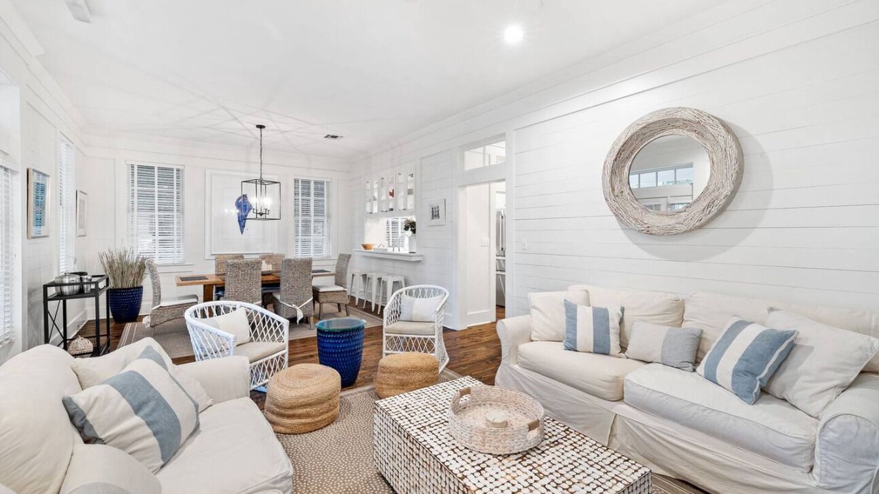 Photo of Livingroom in Cottage District