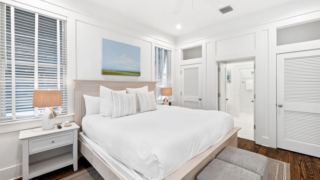 Photo of Bedroom in Cottage District