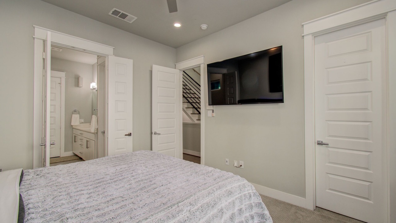 Photo of Bedroom in Astrodome