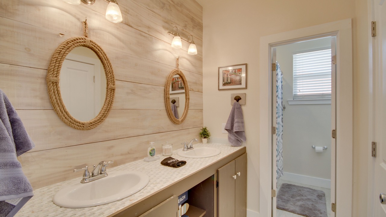 Photo of Bathroom in Waveland