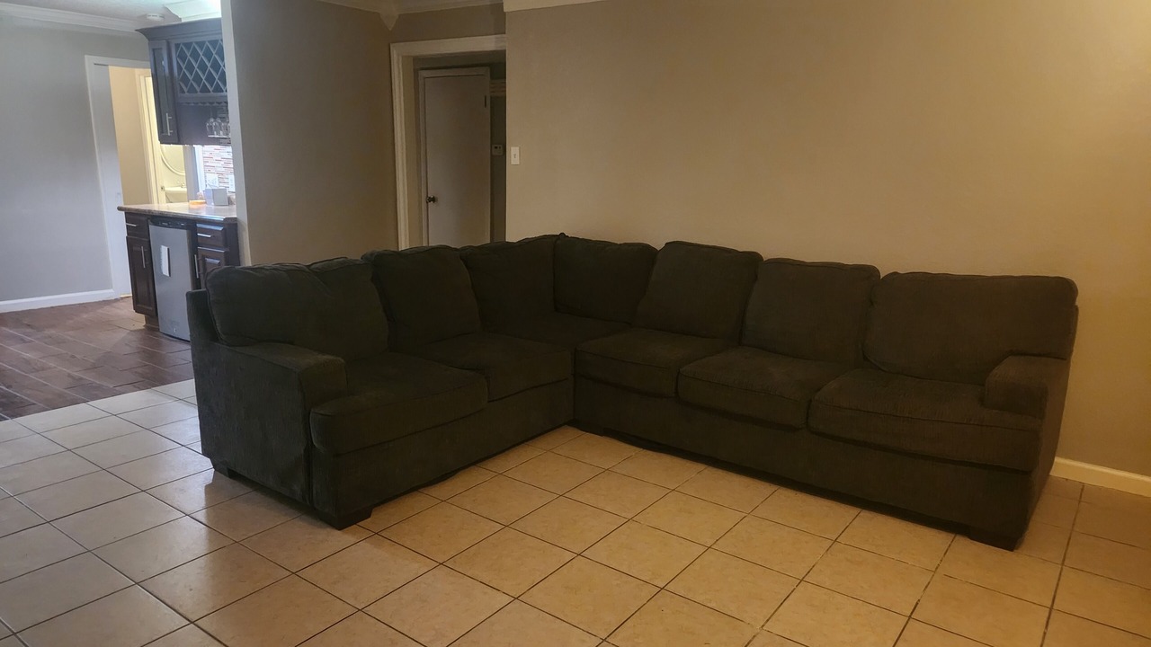 Photo of Livingroom in Orange