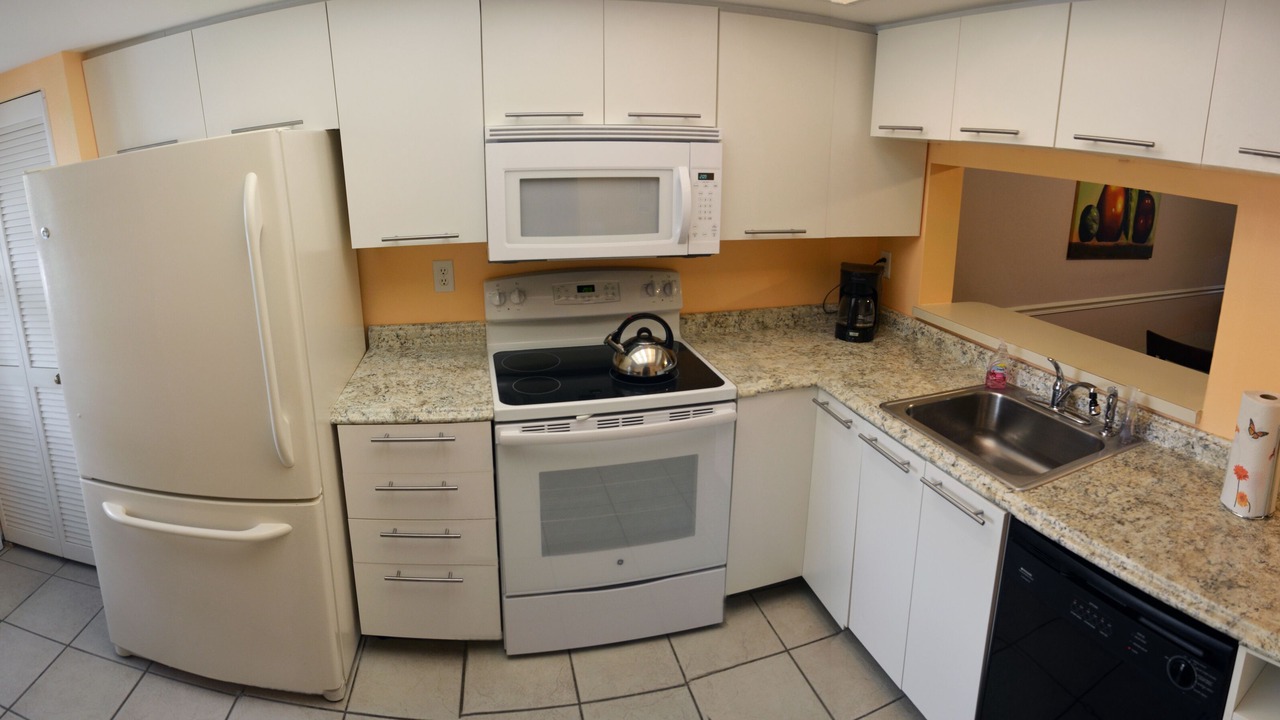 Photo of Kitchen in Lely Golf Estates