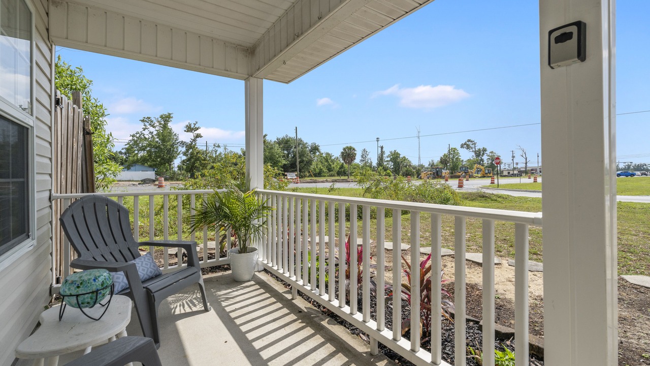Photo of Patio Balcony in Lynn Haven