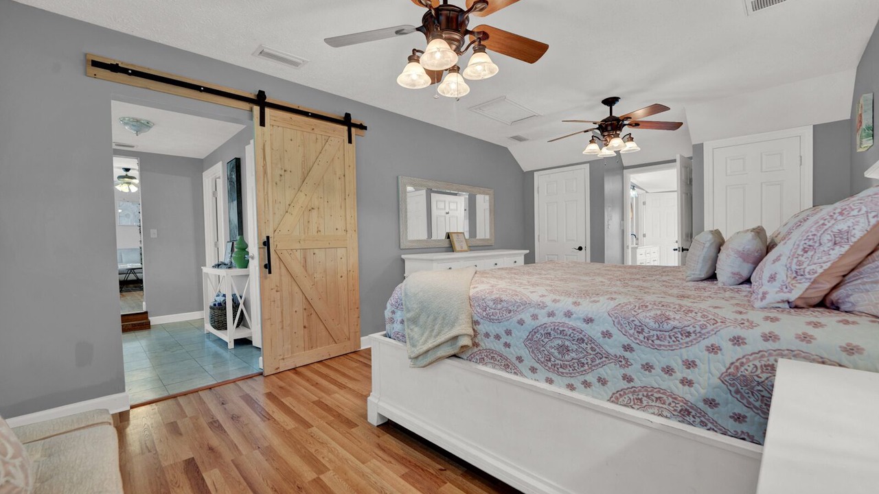 Photo of Bedroom in Lynn Haven