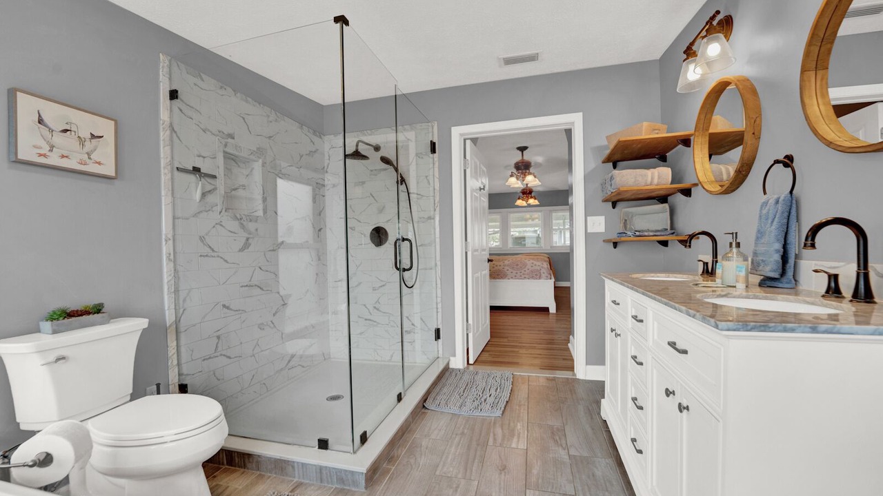Photo of Bathroom in Lynn Haven