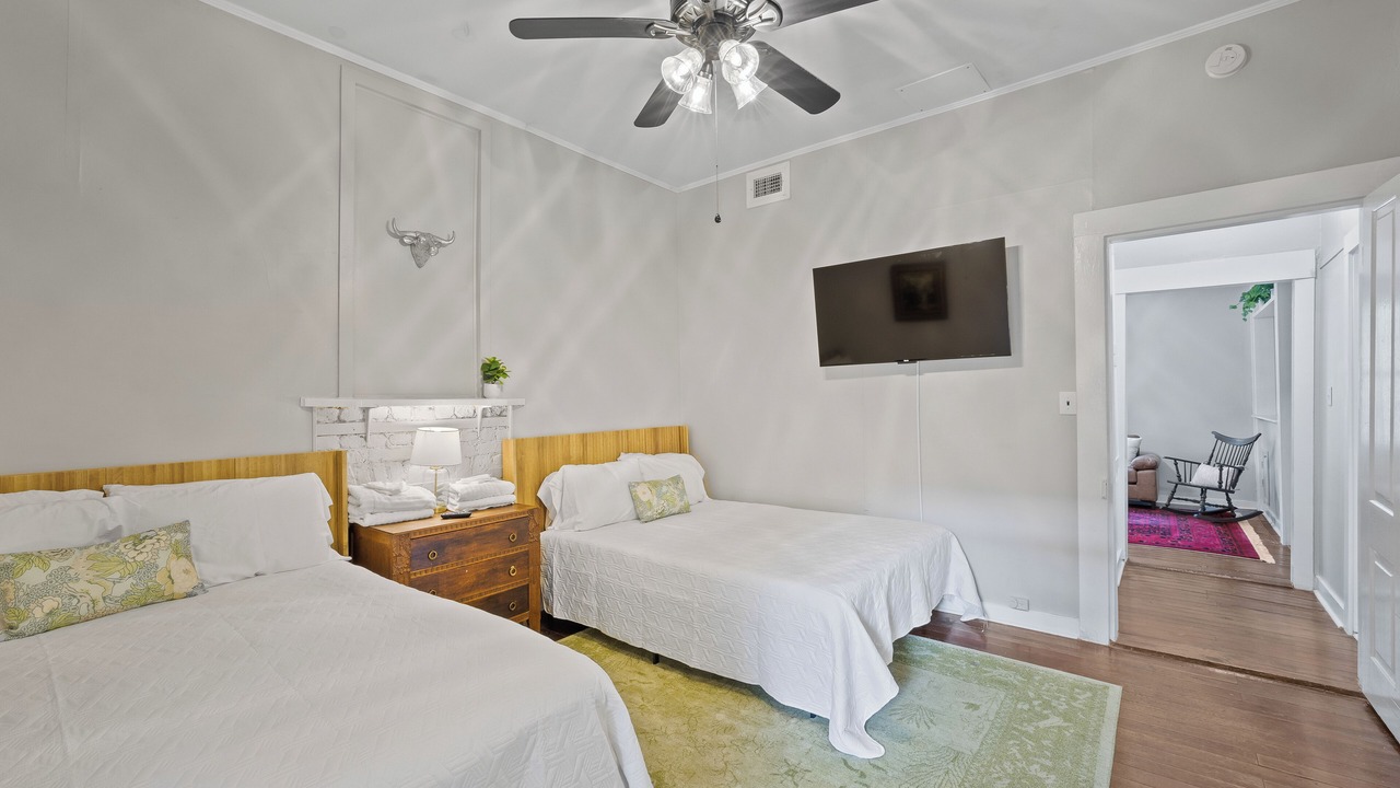 Photo of Bedroom in Washington Square