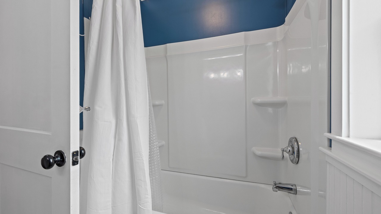 Photo of Bathroom in Washington Square