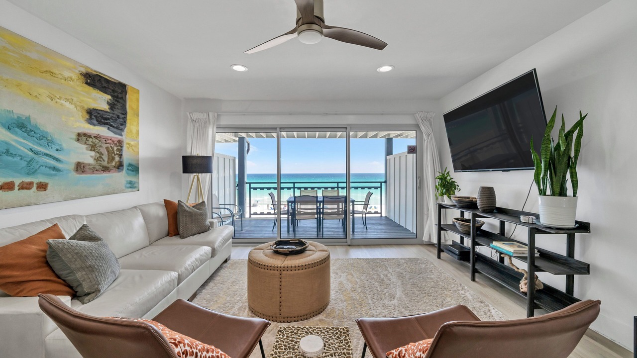 Photo of Livingroom in Avalon Beach Estates