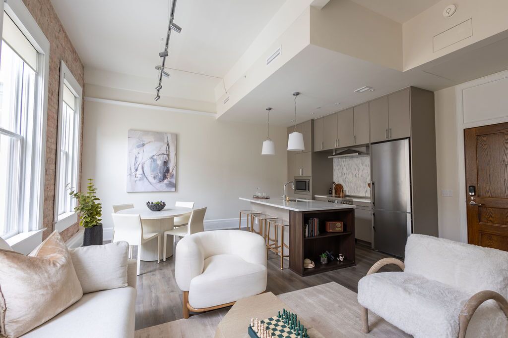 Photo of Livingroom in Downtown