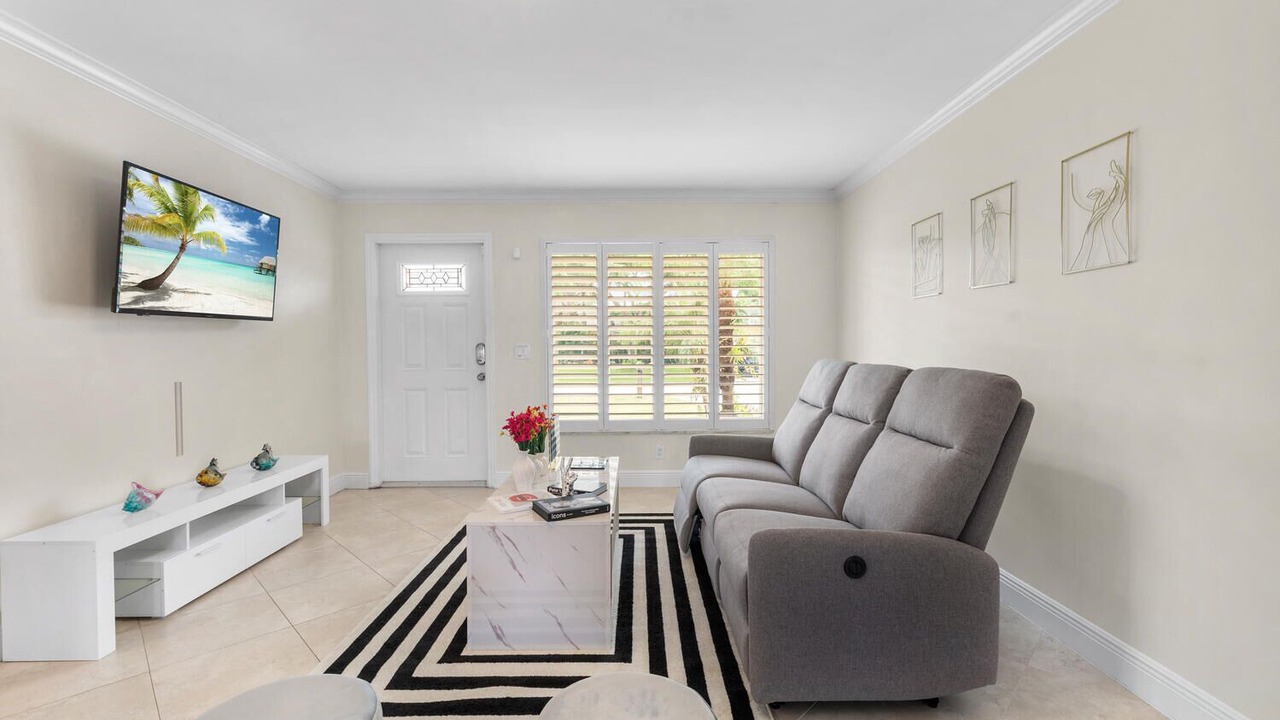 Photo of Bedroom in Palm Aire Village West