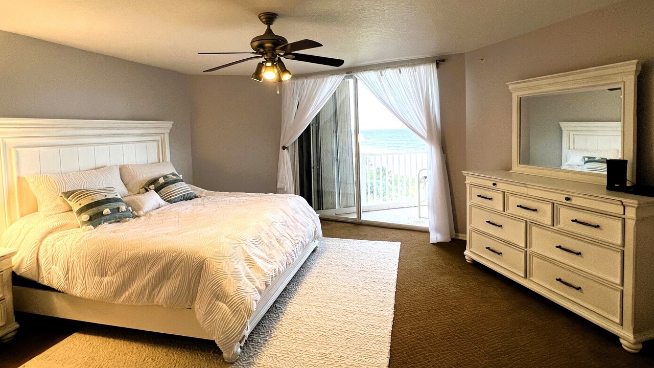 Photo of Bedroom in Indian Harbour Beach