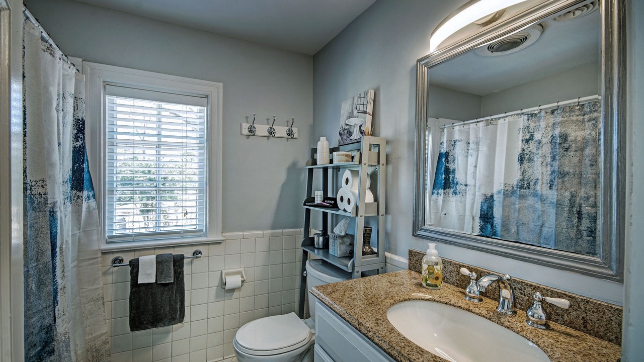 Photo of Bathroom in Fondren