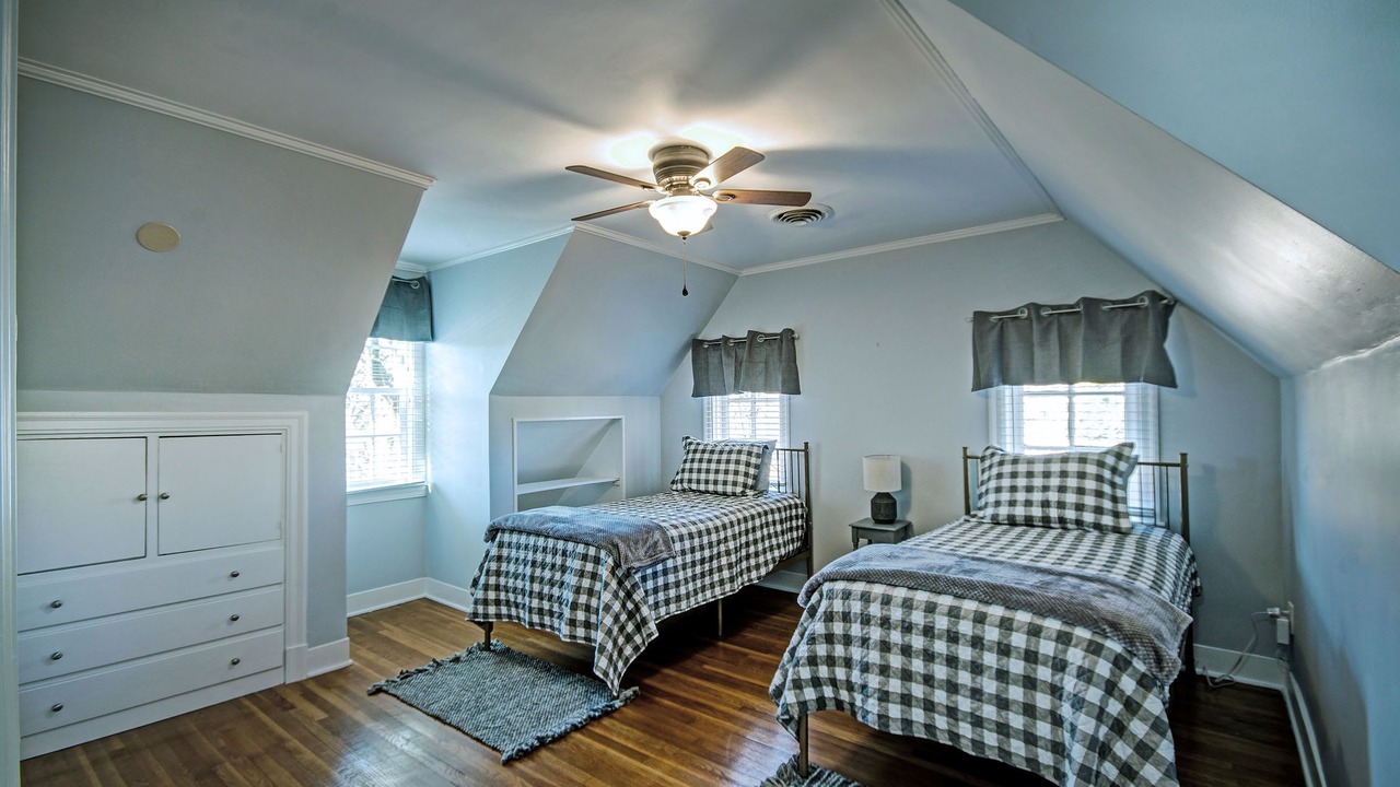 Photo of Bedroom in Fondren