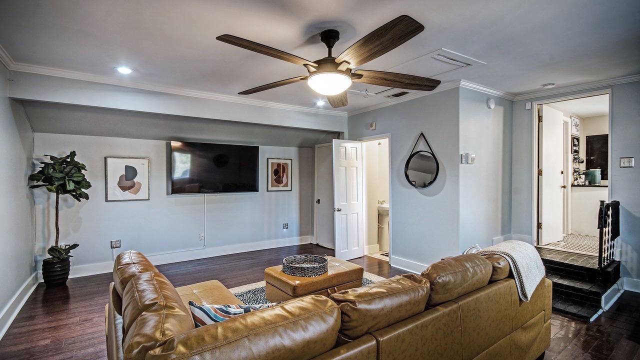 Photo of Livingroom in Fondren