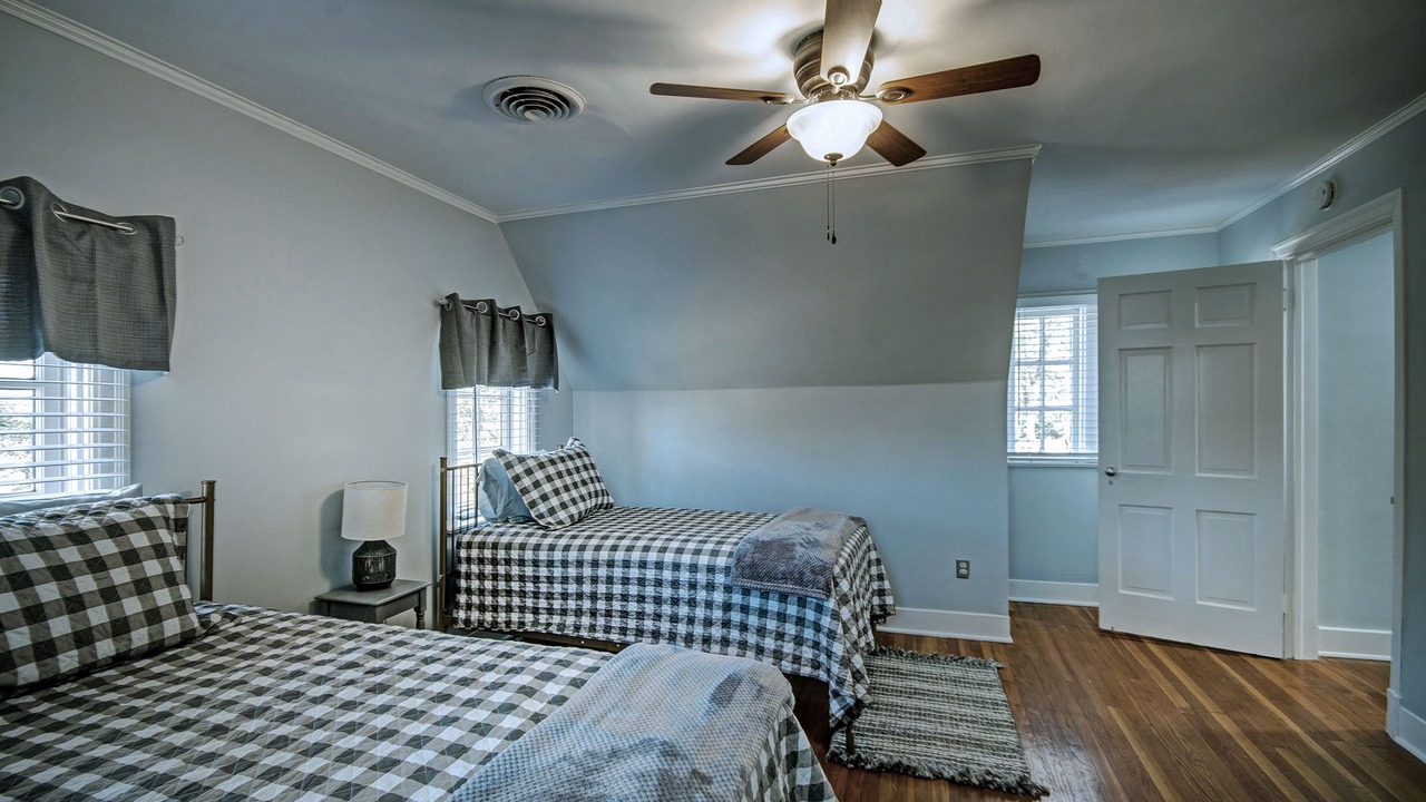 Photo of Bedroom in Fondren
