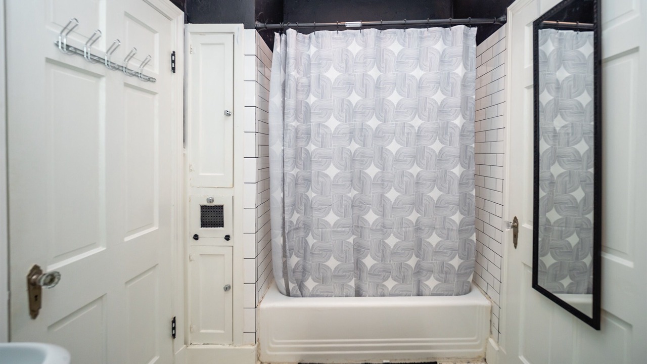 Photo of Bathroom in Fondren