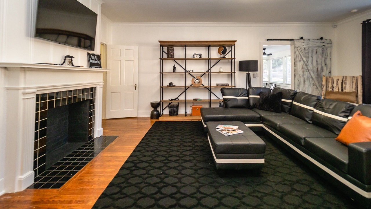 Photo of Livingroom in Fondren