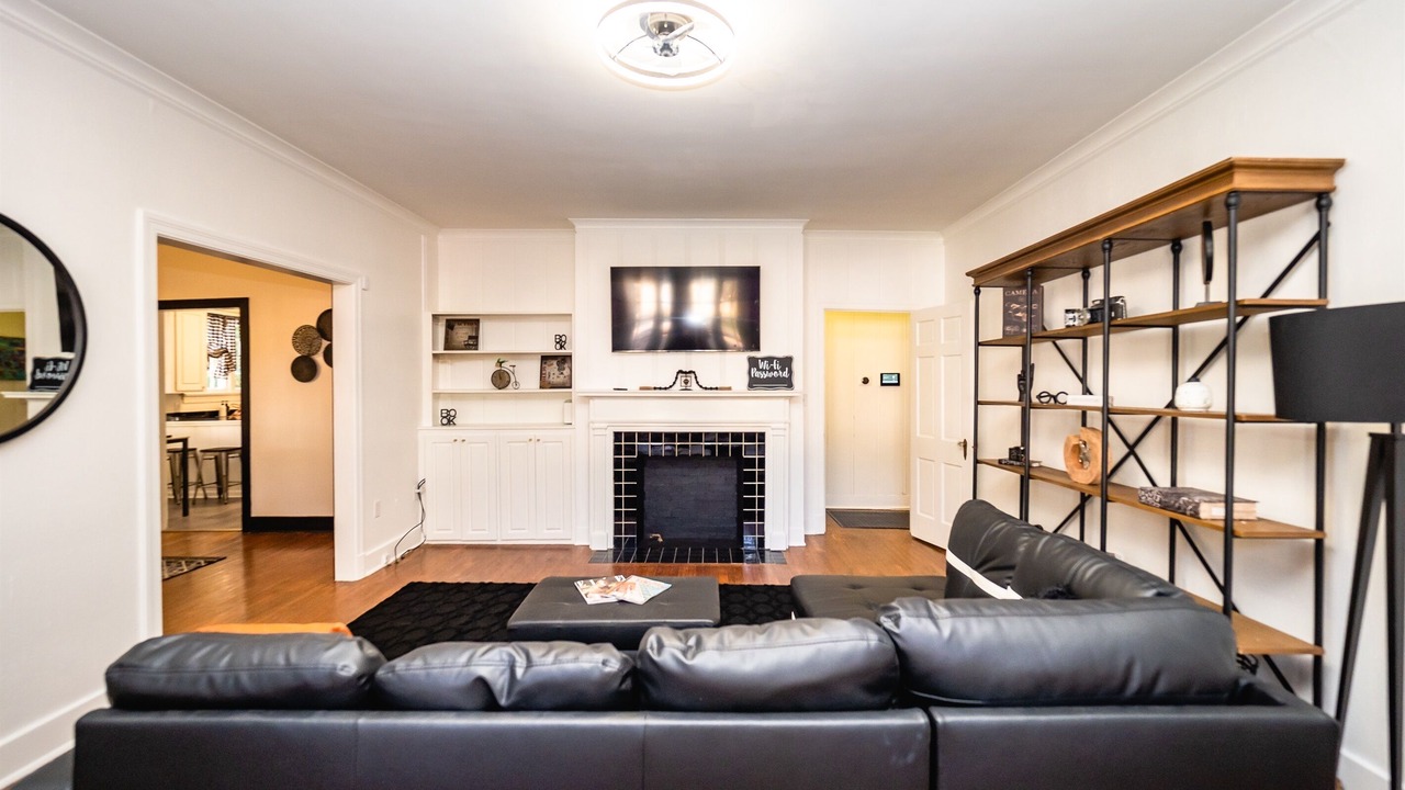 Photo of Livingroom in Fondren
