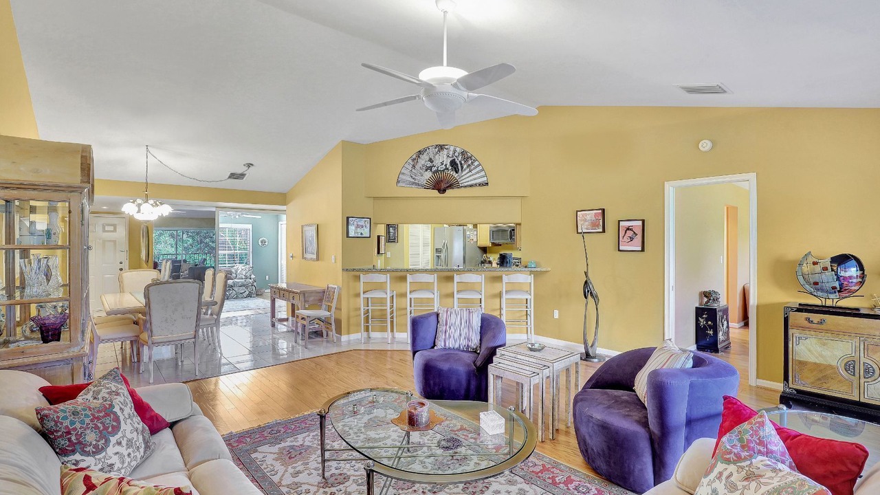 Photo of Bedroom in Pelican Bay