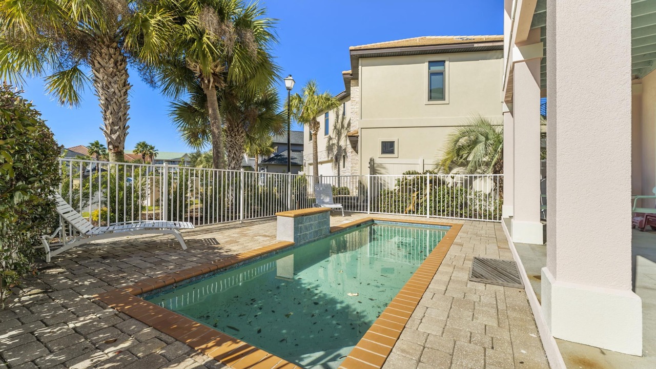 Photo of Outdoor in Avalon Beach Estates