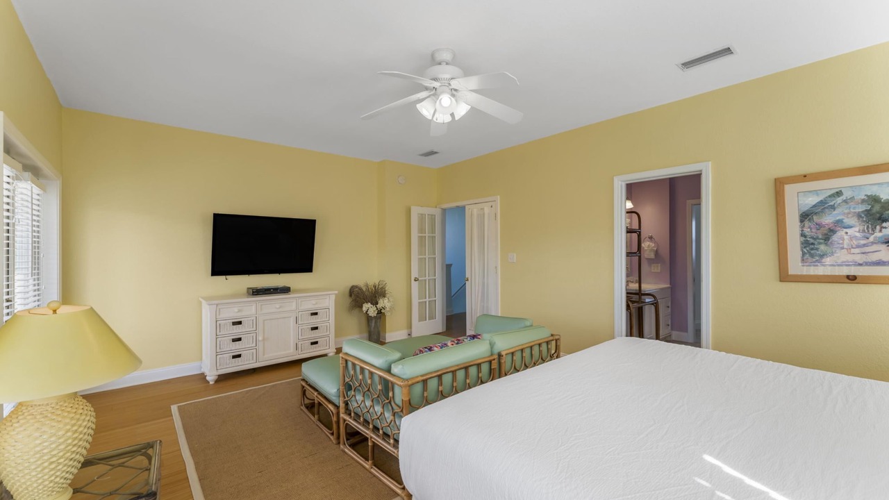 Photo of Others in Avalon Beach Estates